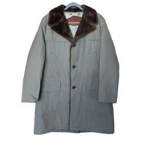 Vintage Men's Woolwich Tan Coat With Faux Lining And Collar Men's Size 40
